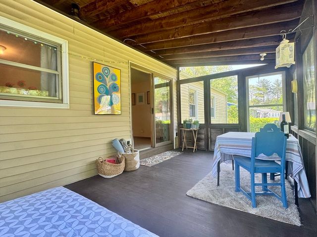 194 Brookside Circle, Northampton, MA 01062