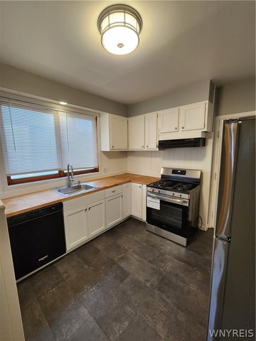 15 Edgewood Ave, Buffalo, NY 14220