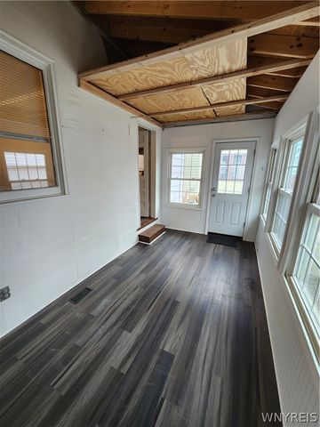 15 Edgewood Ave, Buffalo, NY 14220