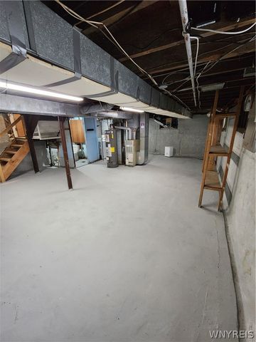 15 Edgewood Ave, Buffalo, NY 14220