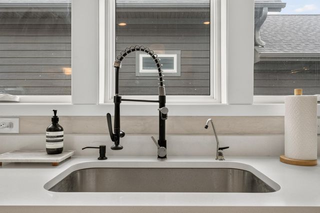 16165 Duvane Way, Lakeville, MN 55044