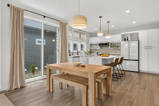 16165 Duvane Way, Lakeville, MN 55044