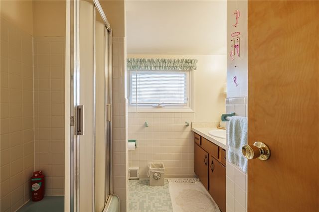 284 Normandale Drive, Gates, NY 14624