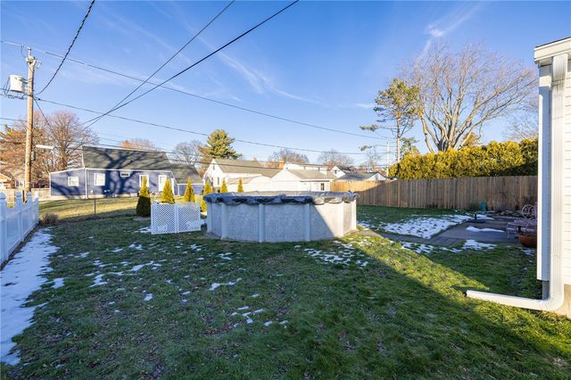 284 Normandale Drive, Gates, NY 14624