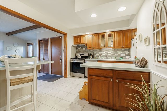 284 Normandale Drive, Gates, NY 14624