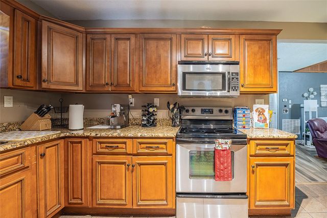 800 AVENUE L SE, Winter Haven, FL 33880