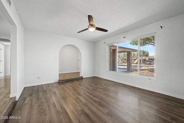 12810 N 44TH Drive, Glendale, AZ 85304