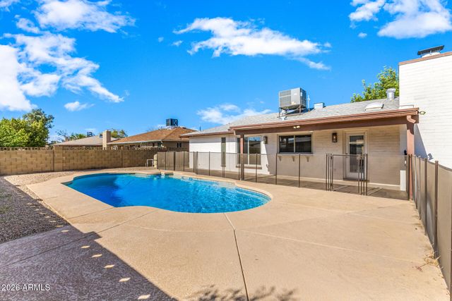 12810 N 44TH Drive, Glendale, AZ 85304