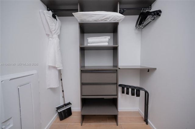 398 NE 5th St 2517, Miami, FL 33132