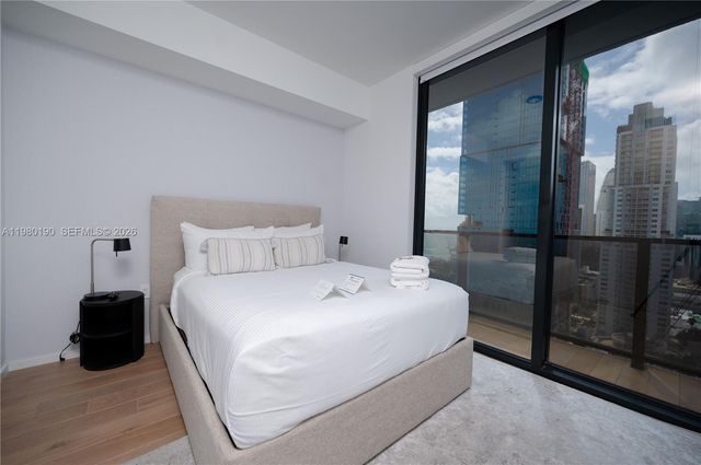 398 NE 5th St 2517, Miami, FL 33132