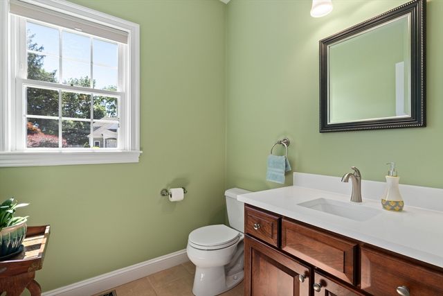30 Cedarview Cir 30, Milford, MA 01757