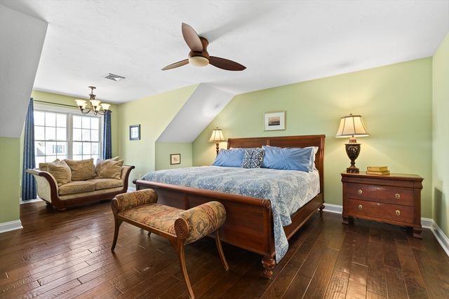30 Cedarview Cir 30, Milford, MA 01757