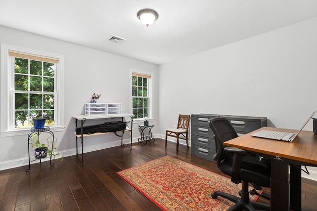 30 Cedarview Cir 30, Milford, MA 01757