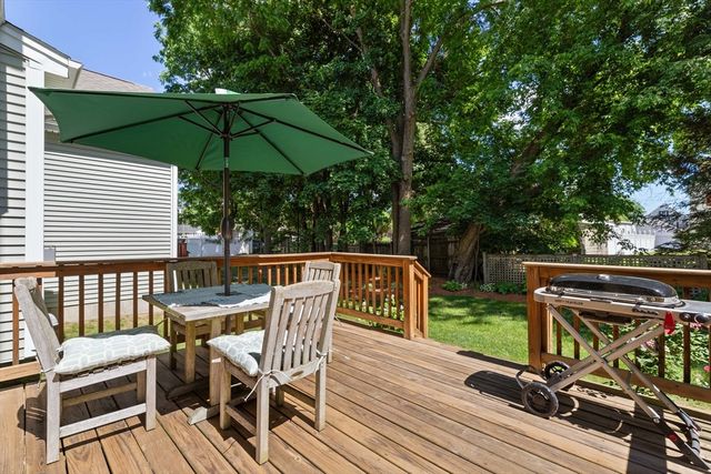 30 Cedarview Cir 30, Milford, MA 01757