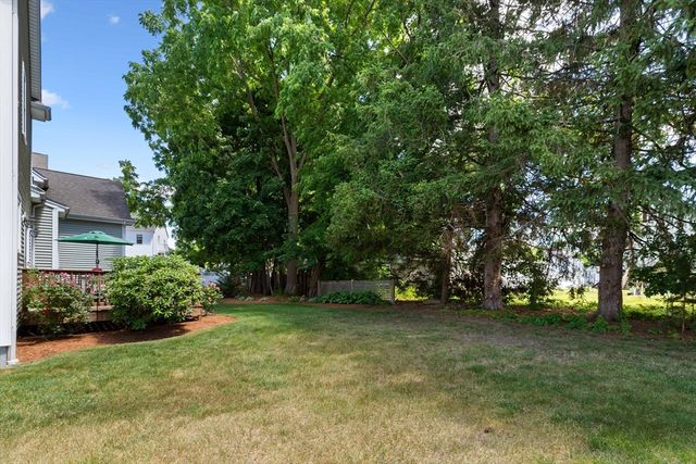 30 Cedarview Cir 30, Milford, MA 01757