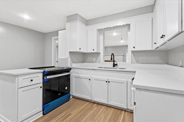 129 W Cherry Dr., Petal, MS 39465