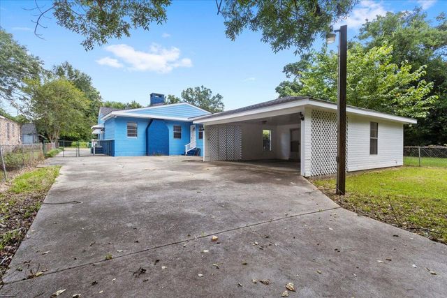 129 W Cherry Dr., Petal, MS 39465