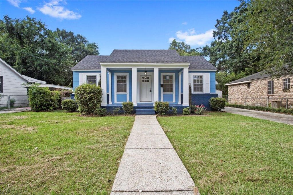 129 W Cherry Dr., Petal, MS 39465