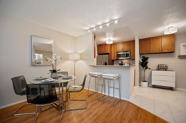 359 Half Moon Lane 113, Daly City, CA 94015