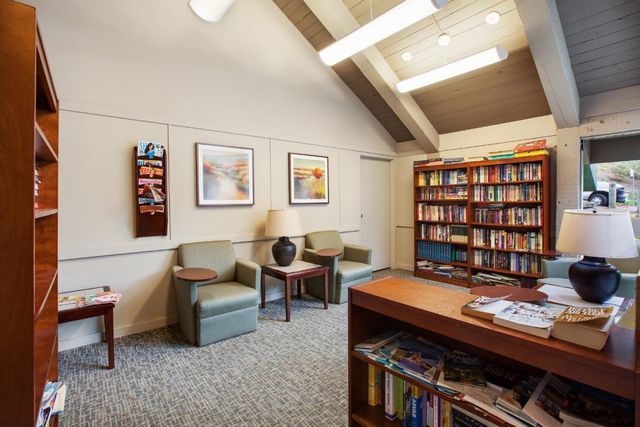 359 Half Moon Lane 113, Daly City, CA 94015