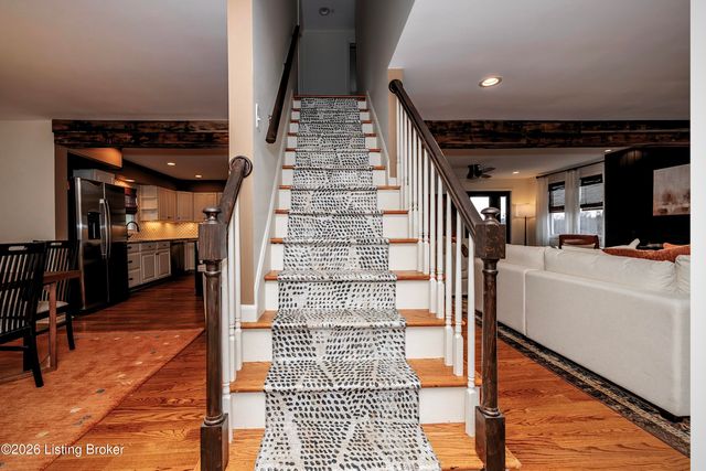 2202 Clark Station Rd, Louisville, KY 40023