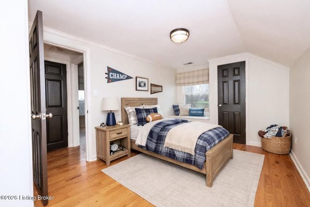 2202 Clark Station Rd, Louisville, KY 40023