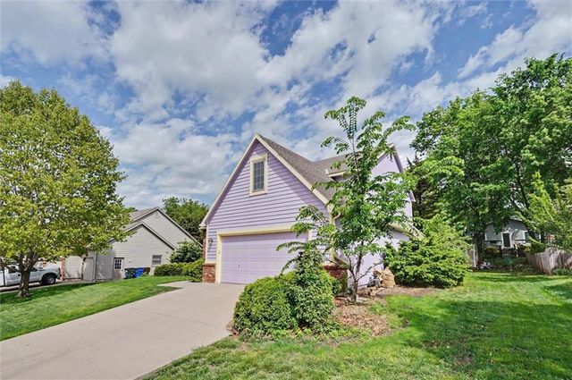 2408 Oxford Road, Lawrence, KS 66049