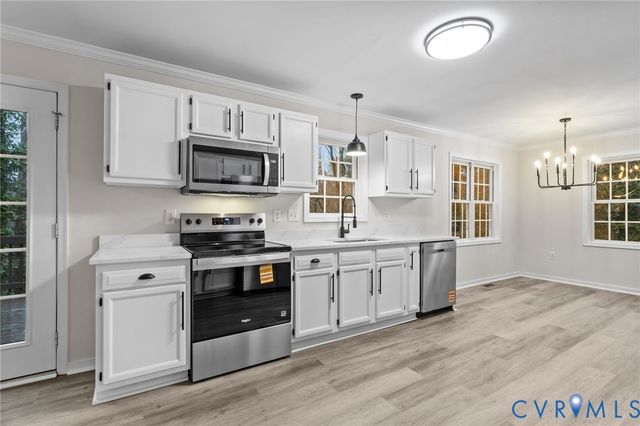 8090 Kiwi Ln, Mechanicsville, VA 23111