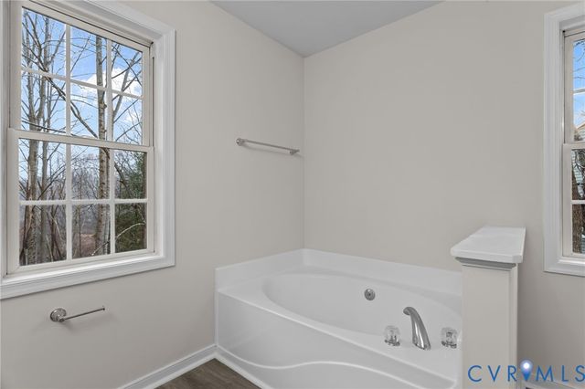 8090 Kiwi Ln, Mechanicsville, VA 23111