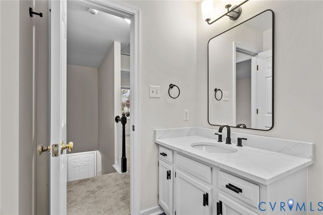 8090 Kiwi Ln, Mechanicsville, VA 23111