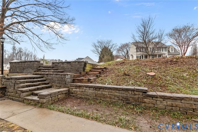 8090 Kiwi Ln, Mechanicsville, VA 23111