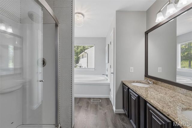 1009 Treeshade Drive, St Peters, MO 63376