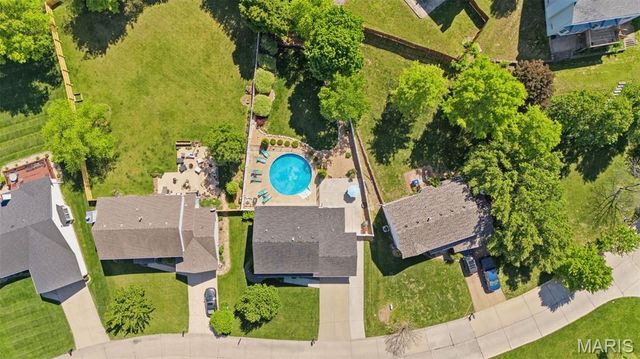 1009 Treeshade Drive, St Peters, MO 63376
