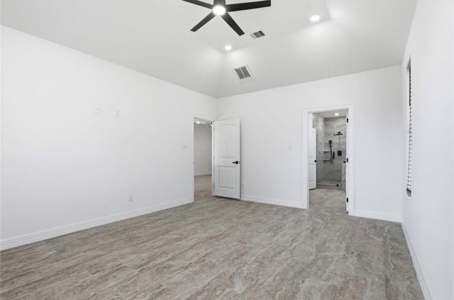 214 Manor Avenue, Arcola, TX 77583