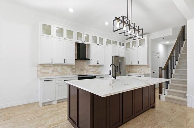 214 Manor Avenue, Arcola, TX 77583