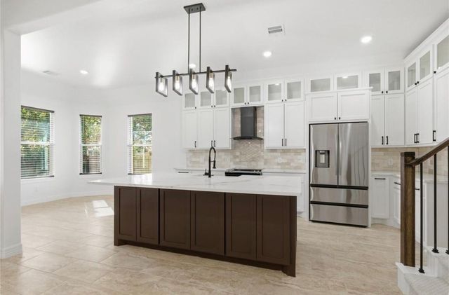 214 Manor Avenue, Arcola, TX 77583