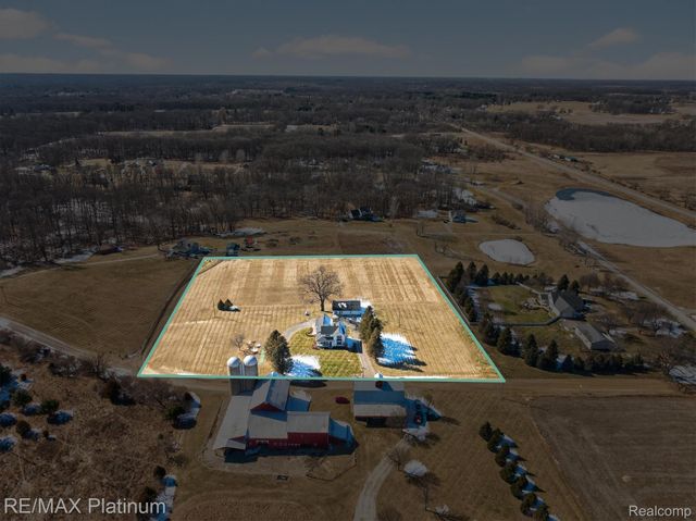 15330 Howlett Road, Unadilla Township, MI 48137