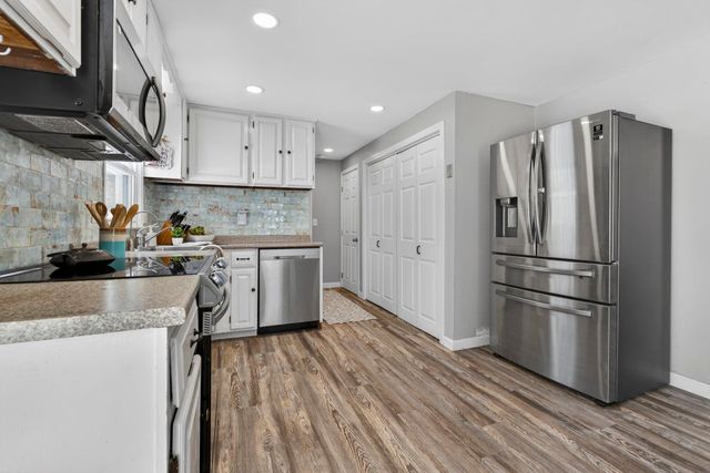 11 Pingree Hill Road L, Derry, NH 03038