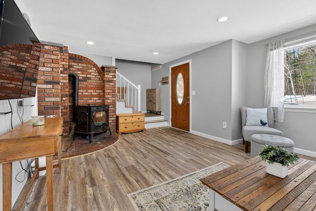 11 Pingree Hill Road L, Derry, NH 03038