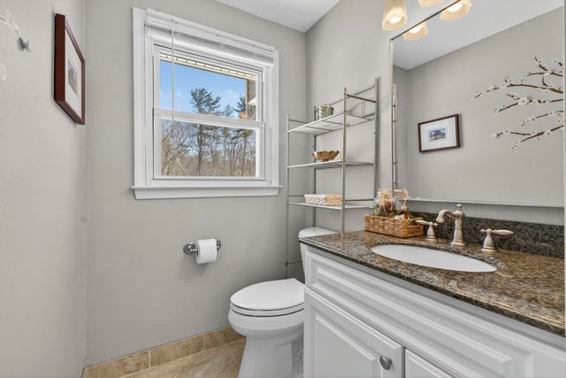 11 Pingree Hill Road L, Derry, NH 03038