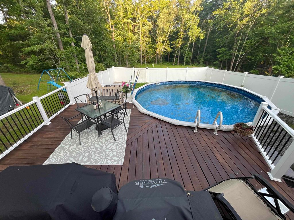 11 Pingree Hill Road L, Derry, NH 03038