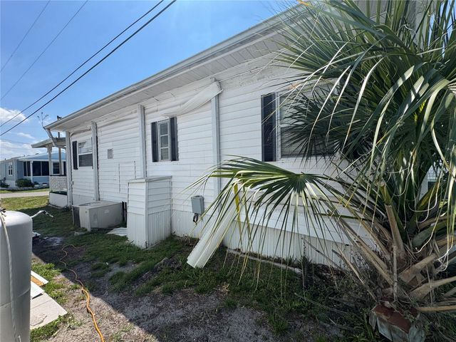 2049 CHAMPION STREET, Sarasota, FL 34231