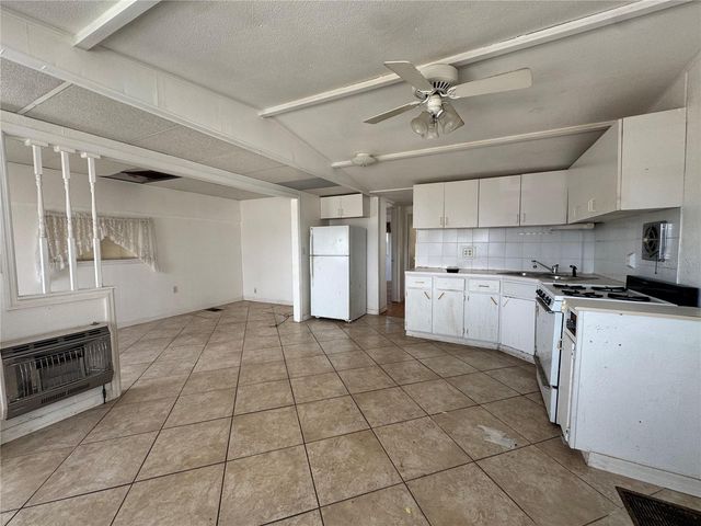 2049 CHAMPION STREET, Sarasota, FL 34231