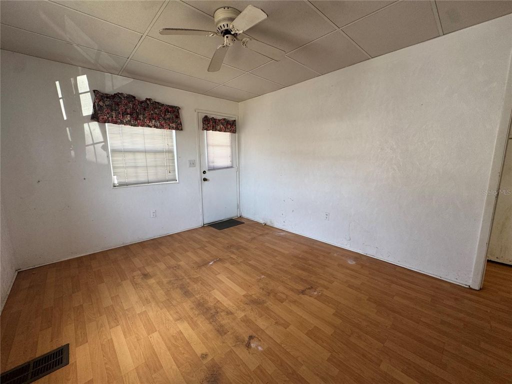 Image 10 of property listing at 2049 CHAMPION STREET, Sarasota, FL 34231