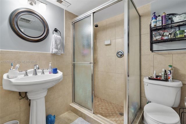 3777 NW 78th Ave 15A, Davie, FL 33024