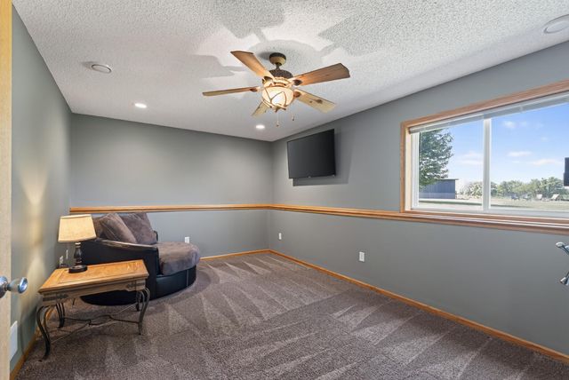 13487 Saint Croix Trail, North Branch, MN 55056