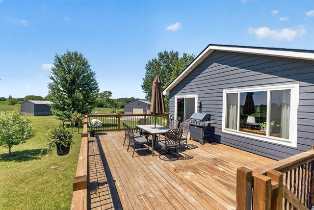 13487 Saint Croix Trail, North Branch, MN 55056