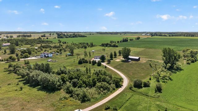13487 Saint Croix Trail, North Branch, MN 55056