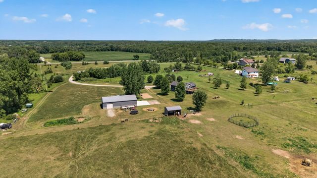 13487 Saint Croix Trail, North Branch, MN 55056