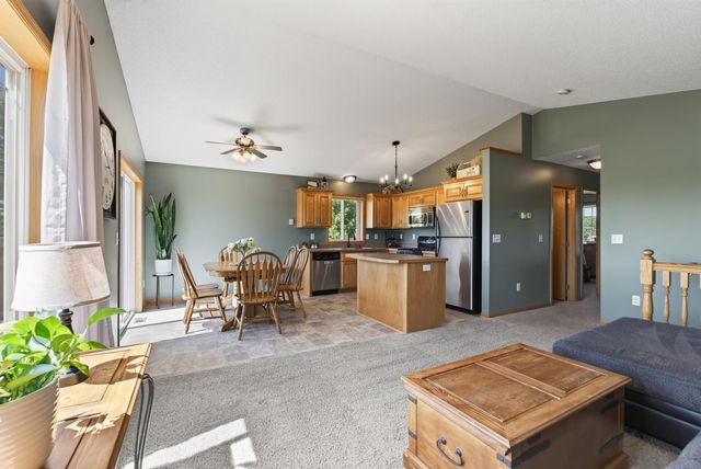 13487 Saint Croix Trail, North Branch, MN 55056